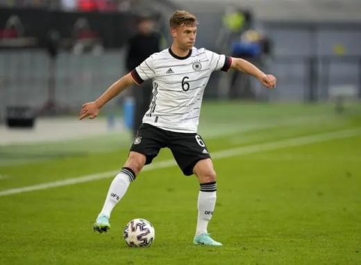 约书亚-基米希穿过的球衣号码介绍