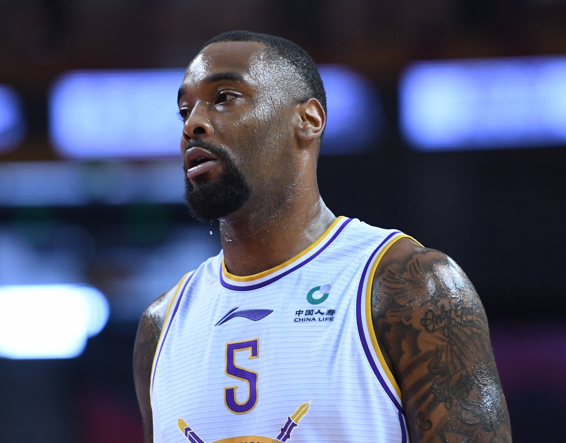 摩尔特里是哪国人