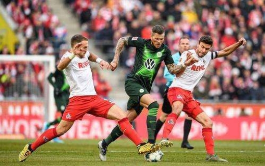 欧冠沃尔夫斯堡对里尔首发替补名单