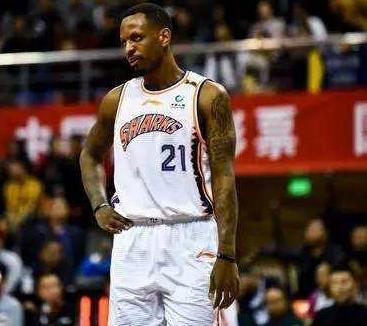 詹姆斯·农纳利cba上海视频回顾