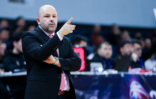 雅尼斯教练个人介绍