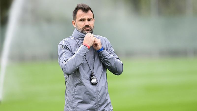 上海海港主教练是谁