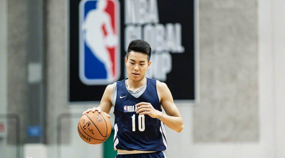 李添荣真实身高介绍