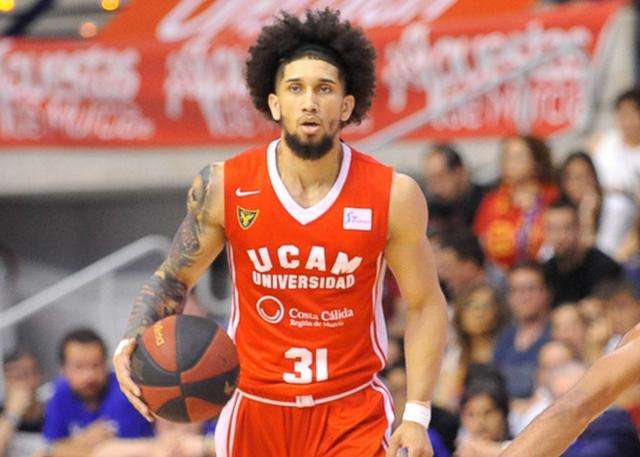 CBA深圳队外援布克简介