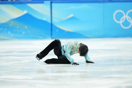 羽生结弦4A失败视频