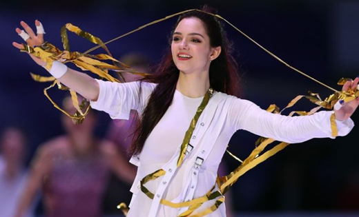 梅德韦杰娃退役时间原因