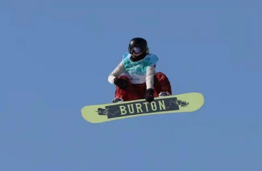 单板滑雪荣格个人介绍