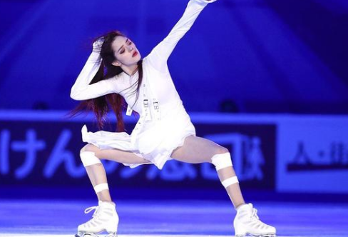 梅德韦杰娃和特鲁索娃荣誉数据对比