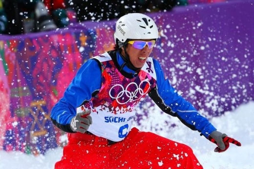 贾宗洋训练意外左腿钉入22根钢钉