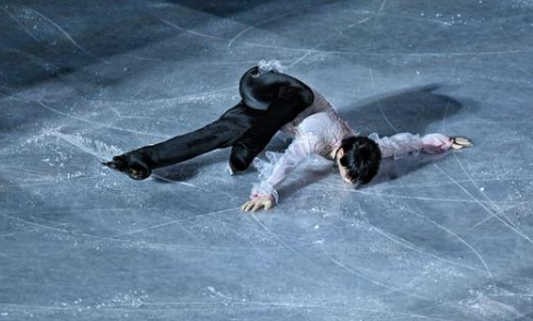 羽生结弦花滑表演视频2022