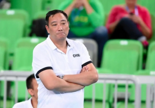 中国男排主教练吴胜个人介绍