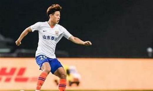 孙准浩场上位置介绍