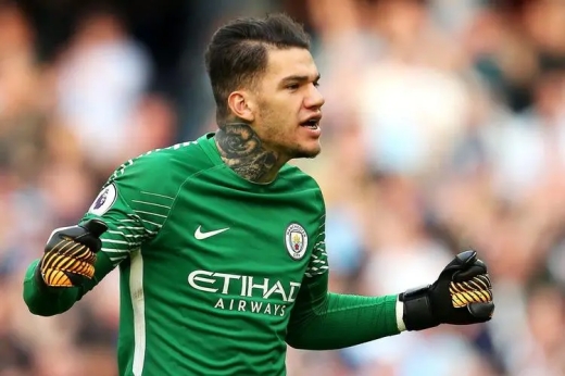 曼城门将埃德森技术水平介绍