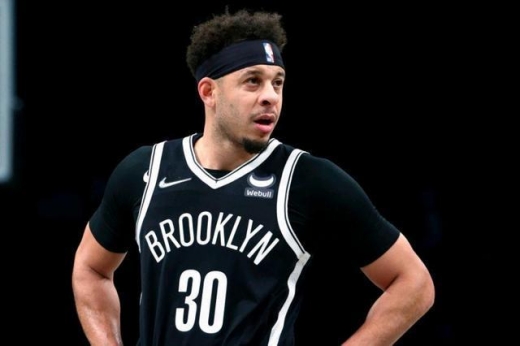 小库里在2022效力于那支球队