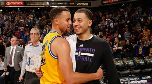 小库里和库里什么关系