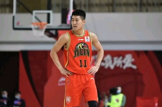 姜伟泽年薪身价介绍