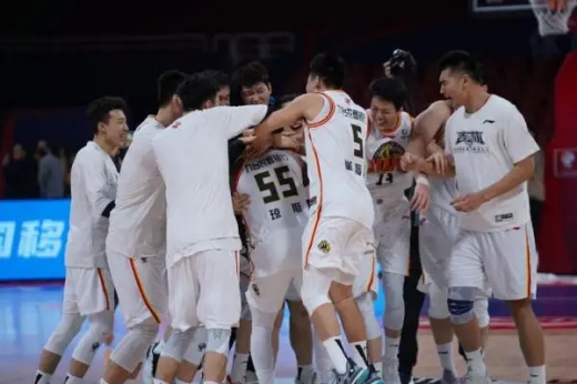 吉林男篮2022新任主教练是谁