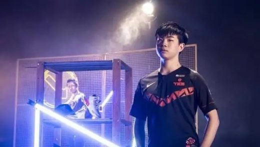 v5战队photic被称为萧炎原因