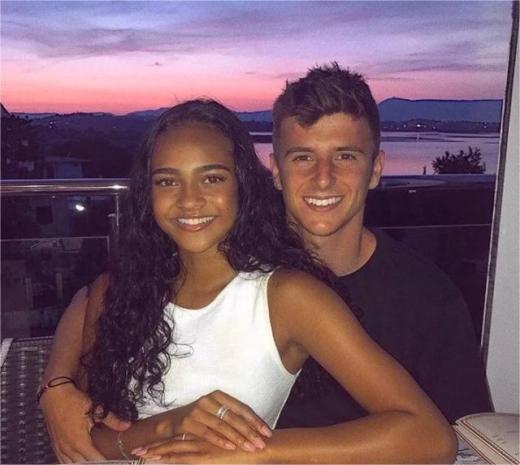 梅森芒特女朋友叫什么