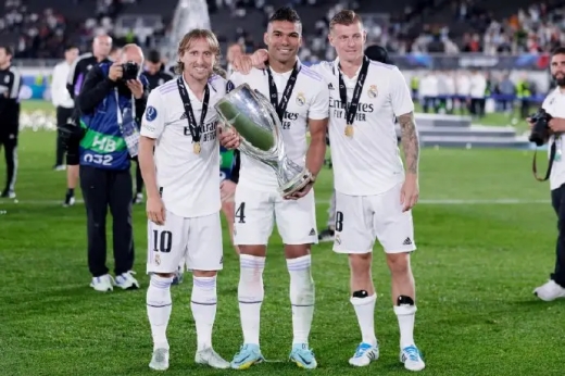 皇马典礼三中场接班人