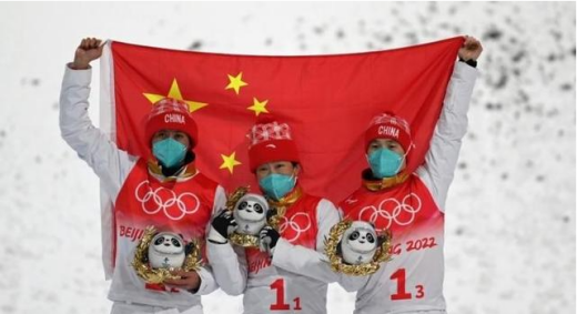 2022冬奥会银牌图片图片