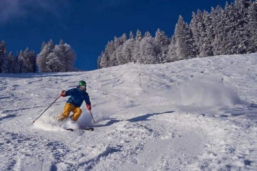 为什么滑雪比赛怕下雪-为啥高山滑雪说不比就不比了