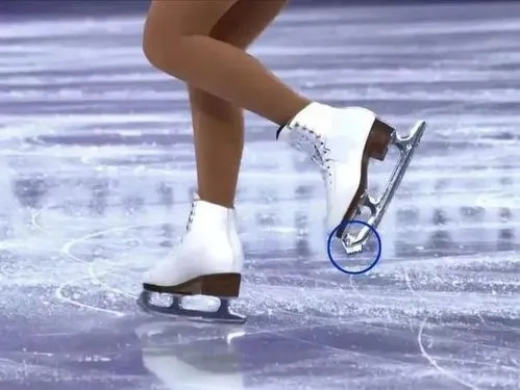 花样滑冰项目中使用的冰鞋是哪种-花样滑冰鞋和冰球鞋的区别