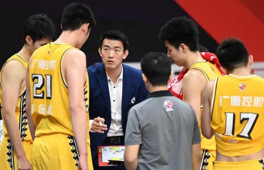 广厦男篮主教练是谁2022-2022cba浙江广厦队现任主教练介绍